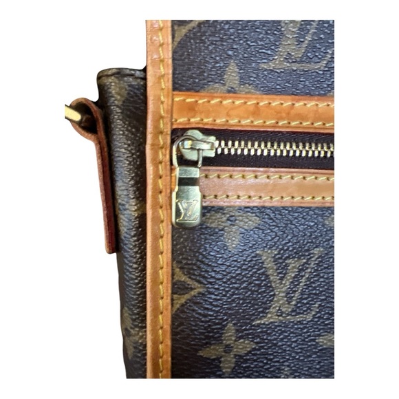 Authentic 💜 Louis Vuitton Monogram Bosphore PM Messenger Bag - Picture 3 of 6